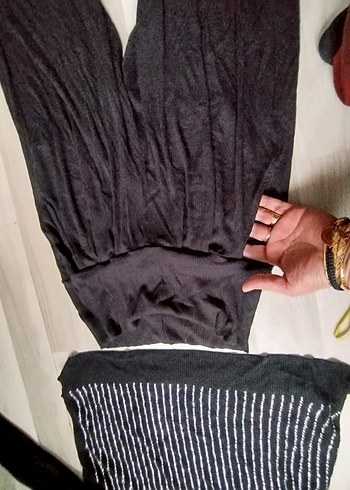 Siyah Piliseli Yüksek Yakalı takım - Görsel 13