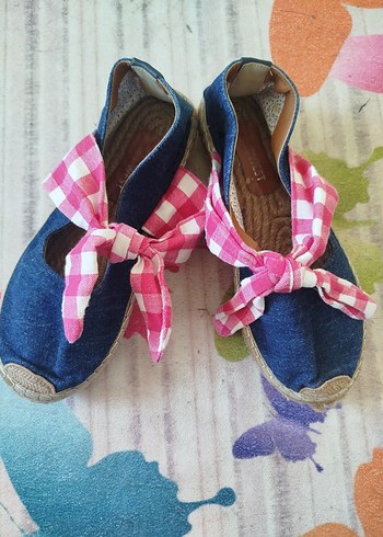 Pembe Fiyonklu Denim Dolgu Topuk Espadril