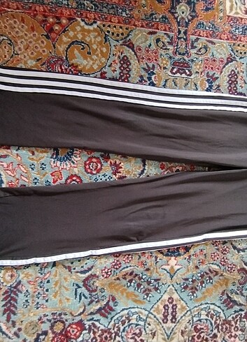 36 Beden siyah Renk Orjinal adidas pantolon