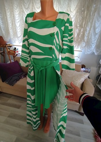 52 Beden yeşil Renk Yeşil Zebra Desenli Uzun Elbise