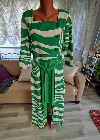 Amway Yeşil Zebra Desenli Uzun Elbise