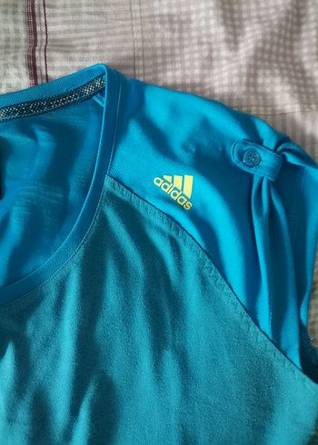 s Beden çeşitli Renk Adidas lescon marka kadın S beden orjinal 3 adet tişört