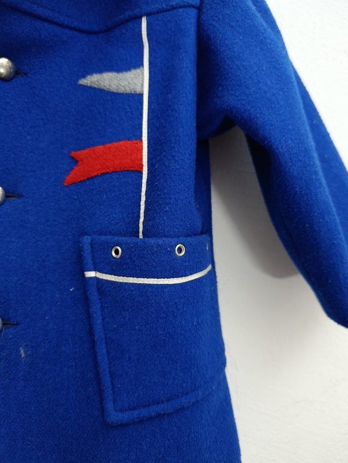 Düğmeli Erkek Çocuk Mavi Kaban - Görsel 3