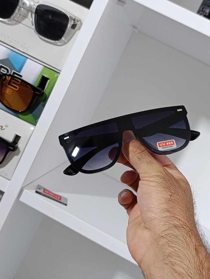 Siyah Minimalist Erkek Güneş Gözlüğü - Görsel 2