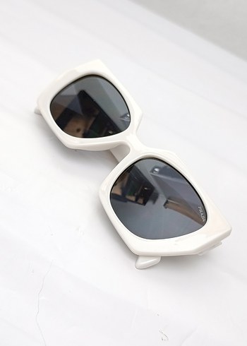 Beyaz Parlak  Kadın Güneş Gözlüğü - Görsel 2