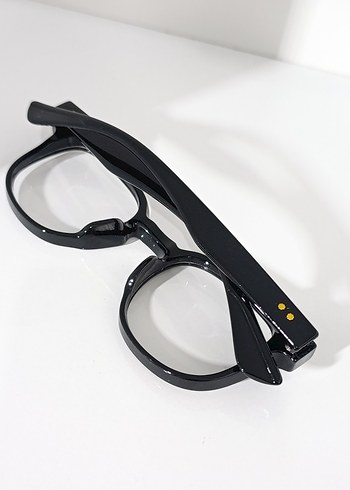 Klasik Siyah Şeffaf Kadın Gözlüğü - Görsel 4