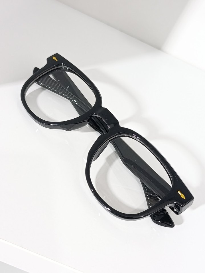 Klasik Siyah Şeffaf Kadın Gözlüğü - Görsel 5