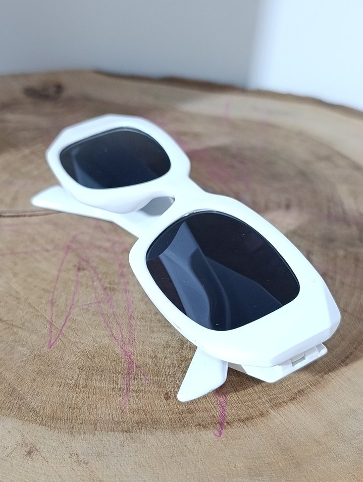 Dikdörtgen Beyaz Kadın Güneş Gözlüğü - Görsel 5