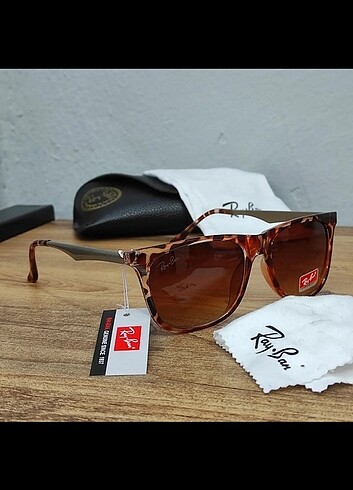 Rayban güneş gözlüğü leopar 