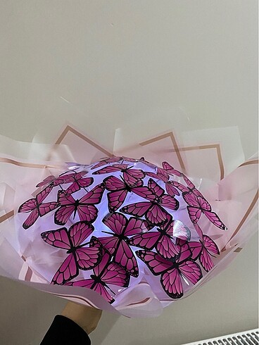 Pembe kelebek Buket?i