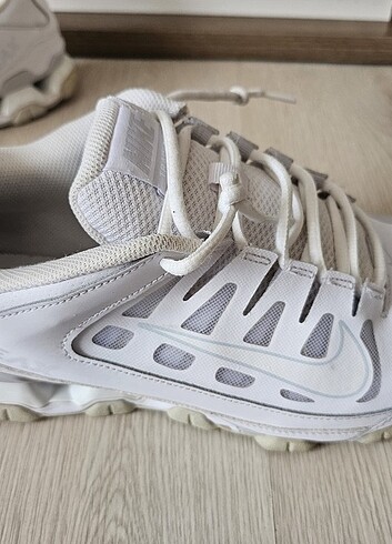44 Beden Nike reax