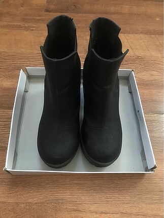 H&M Kadın Bot