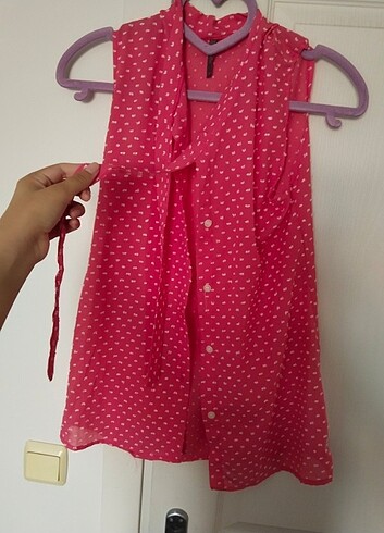 Pembe şifon gömlek