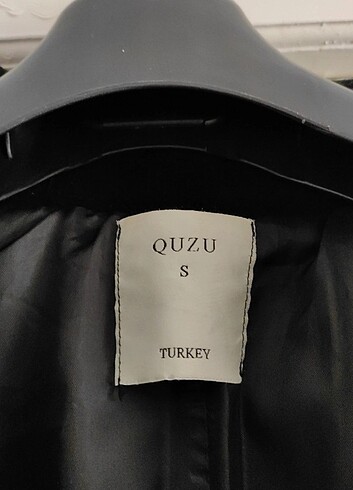 Quzu Quzu siyah kaşe kaban
