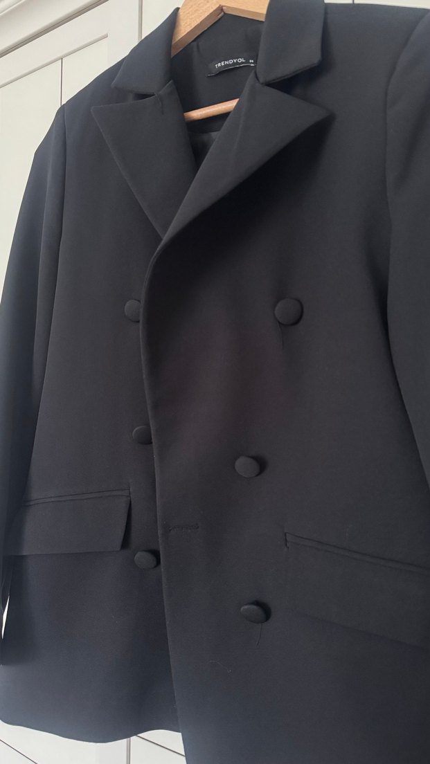 Kadın Siyah Düğmeli Blazer Ceket - Görsel 2