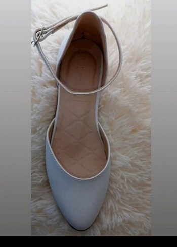 Beyaz Kadın bilekten bağcıklı babet - Görsel 3