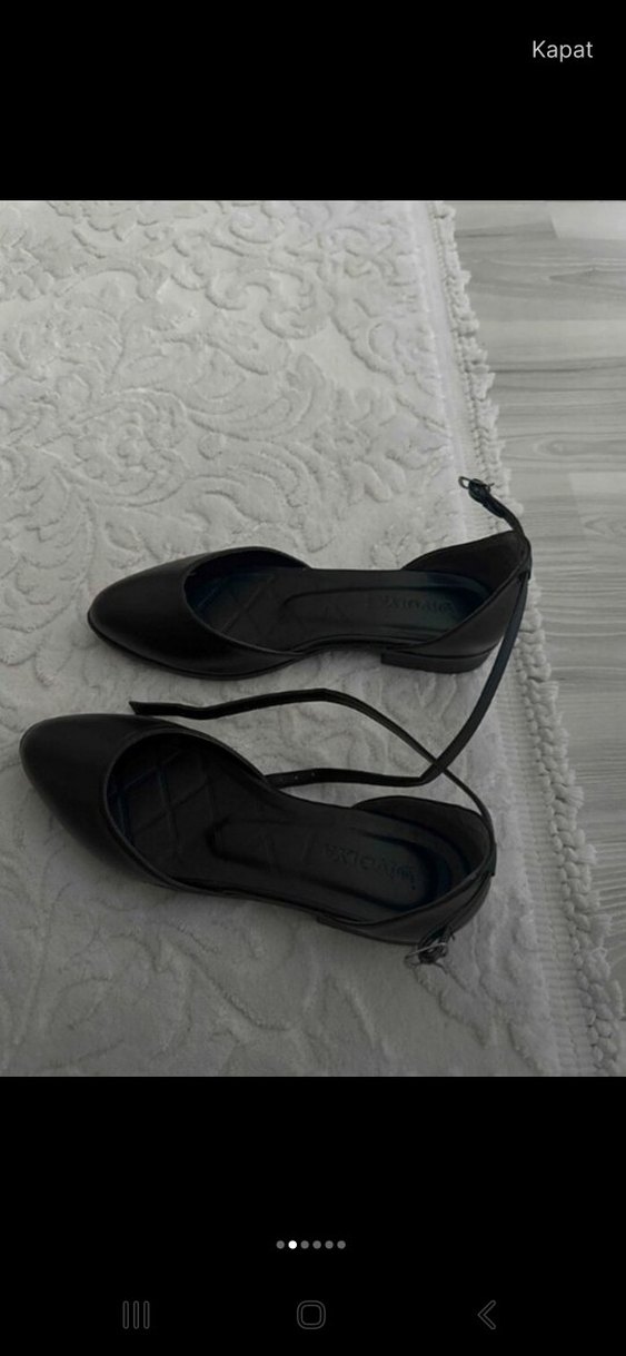 Siyah Tokalı Kadın Ayakkabı - Görsel 2