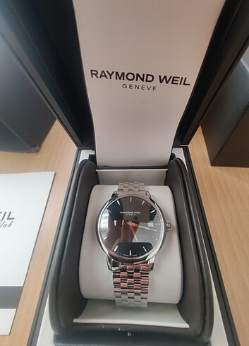 Raymond Weil Saat