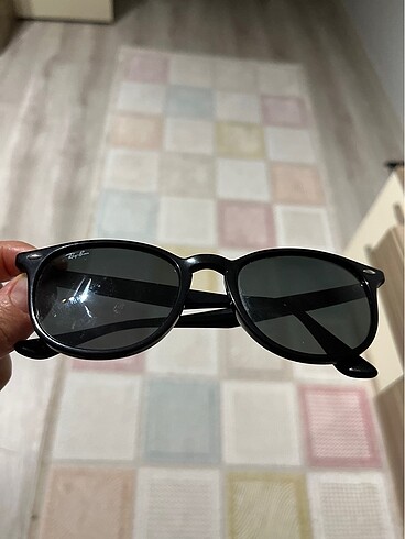 Beden Orijinal Rayban gözlük 2 kez kullanıldı sıfırdan farksız sıfırı