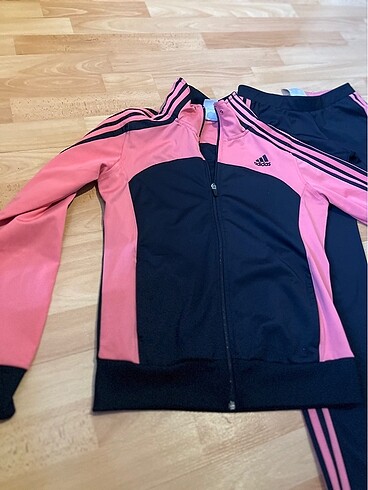 Adidas #sweatshirt #orjinal #adidas #adidastakım#eşofmantakımı