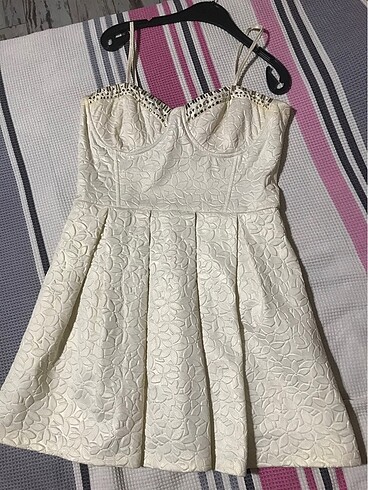 Prenses model askılı şık elbise