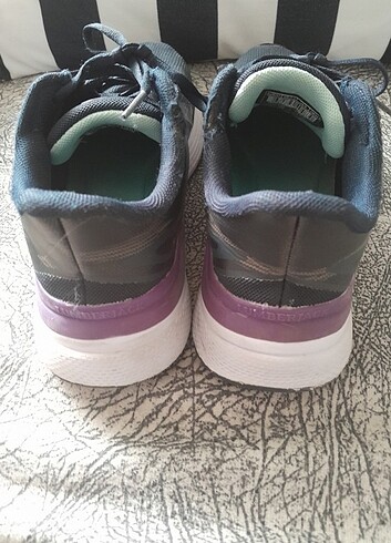 Orijinal spor ayakkabı - Görsel 5