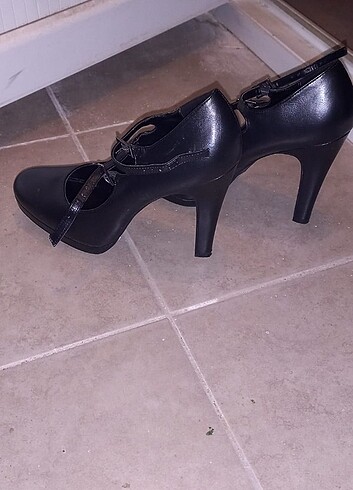 Deichmann Siyah topuklu ayakkabı
