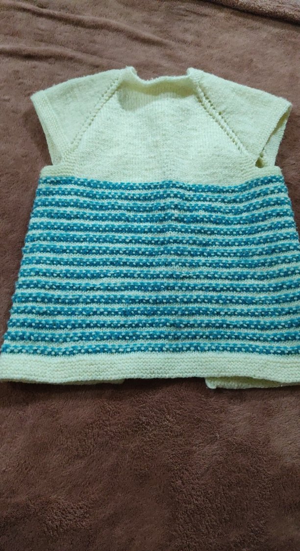 Kız Çocuk Örgü Kolsuz Hırka - Görsel 3