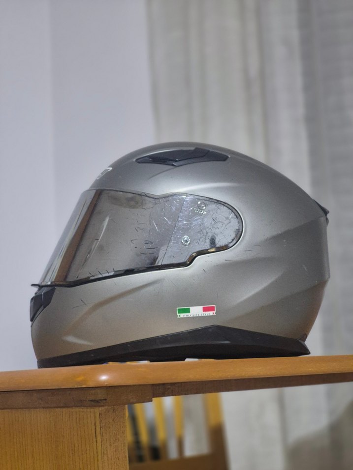 Gri Metal Kaplamalı Motosiklet Kaskı ayna vizöt - Görsel 2