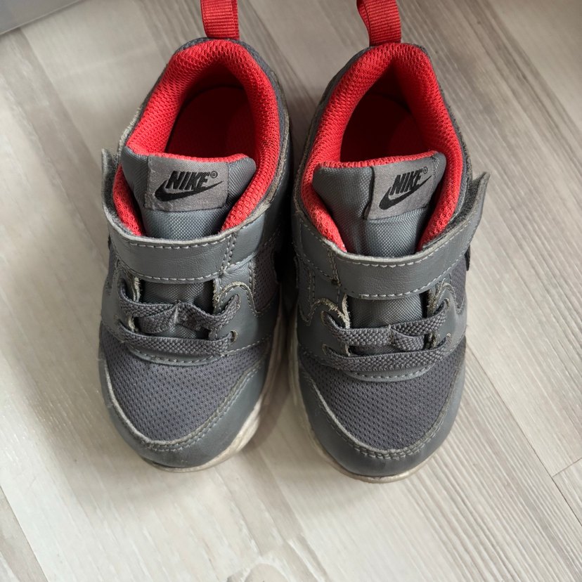 Gri Erkek Çocuk Nike Spor Ayakkabı Velcro - Görsel 2