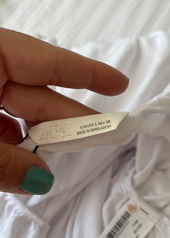 Beyaz Kolsuz Keten Dökümlü Bluz - Görsel 4