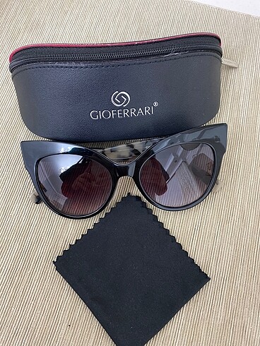 Gioferrari güneş gözlüğü