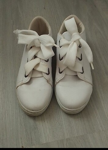 39 Beden beyaz Renk Ayakkabı 