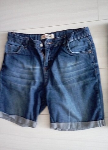 Pull and Bear Köy şort