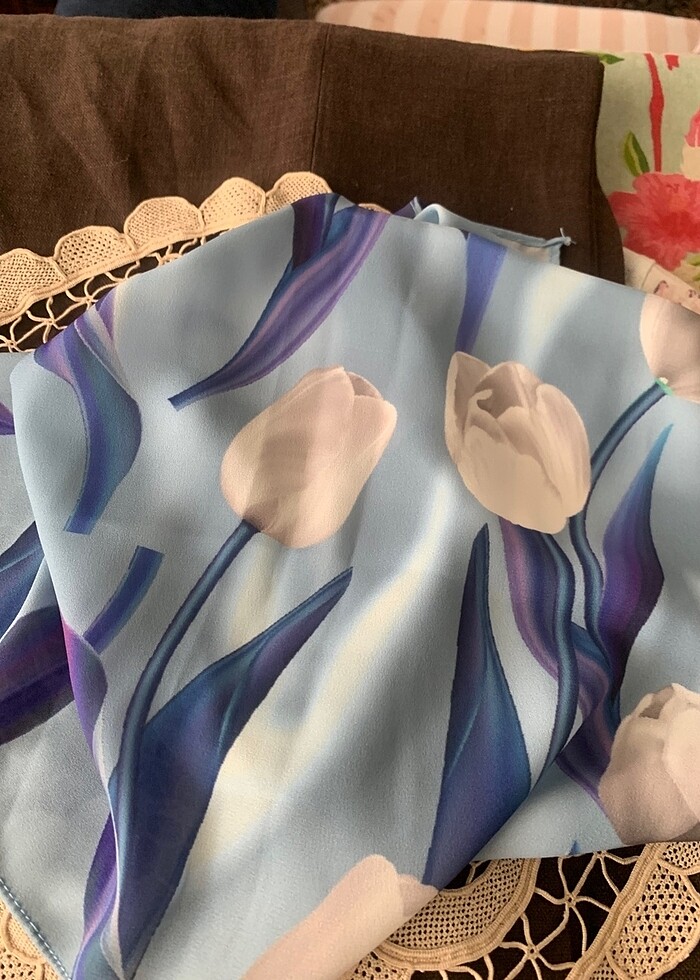 Küçük Eşarp - Görsel 2