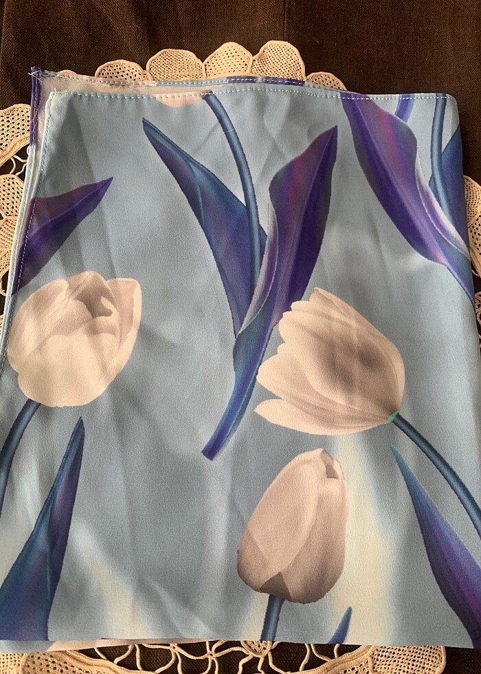 Küçük Eşarp - Görsel 3