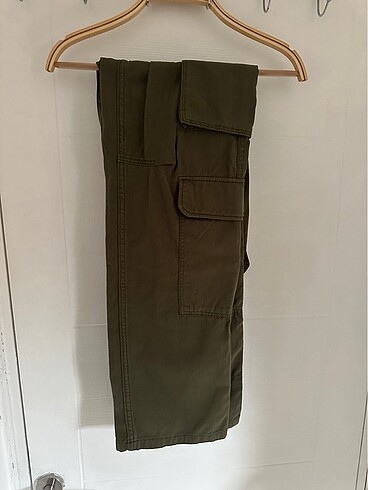 34 Beden haki Renk BERSHKA MARKA PANTOLON