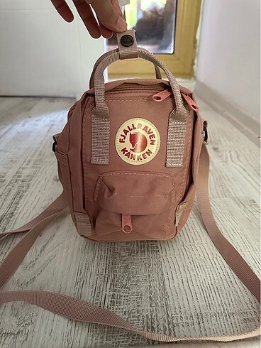 FJALL RAVEN KANKEN MİNİ ÇANTA