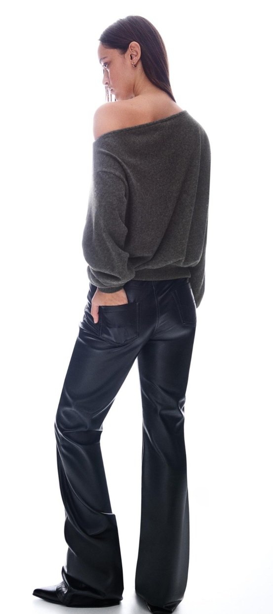 Bershka yaka detaylı Salaş Kazak - Görsel 3