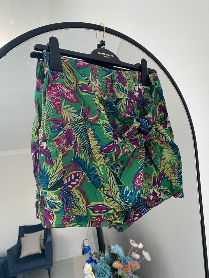 Yeşil Desenli Bohem Mini Şort - Görsel 2