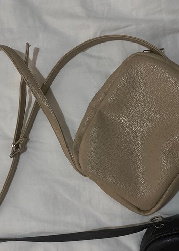 Siyah ve bej kadın çanta - Görsel 2