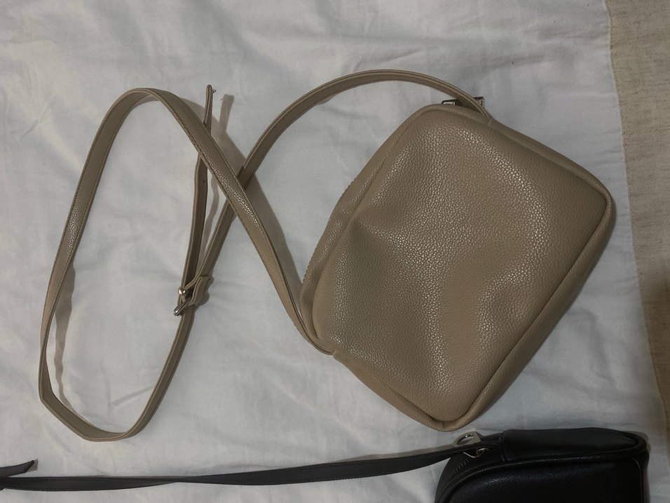 Siyah ve bej kadın çanta - Görsel 2