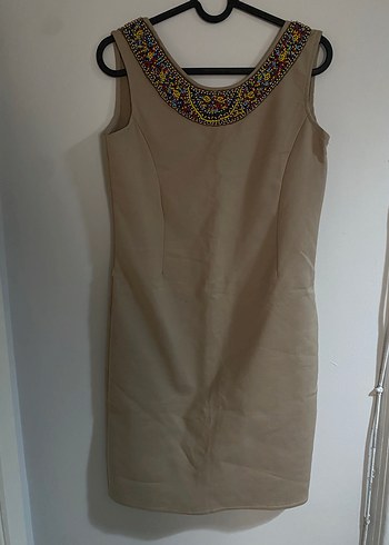 Boncuk İşlemeli Bej Bohem Midi Elbise - Görsel 3