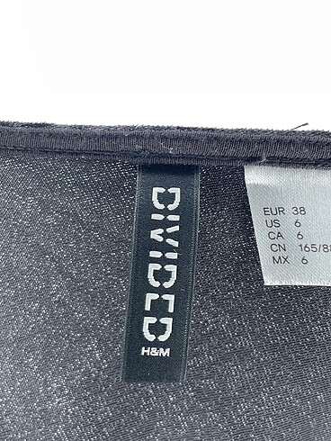 38 Beden siyah Renk H&M Kısa Elbise %70 İndirimli.