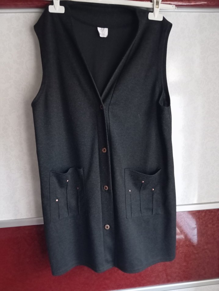 Düğmeli Siyah Midi Kadın Yelek - Görsel 3