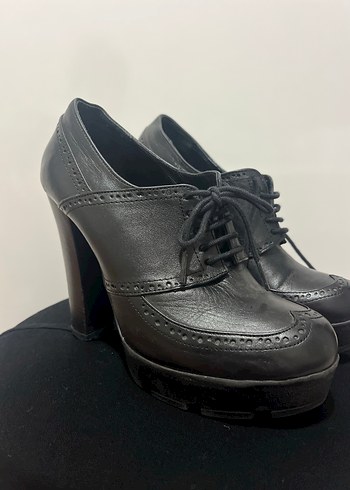 Kadın Siyah Deri Platform Topuklu Klasik Ayakkabı - Görsel 2