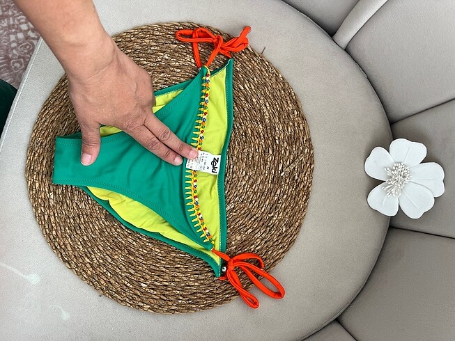 Zeki Yeşil boncuklu bikini