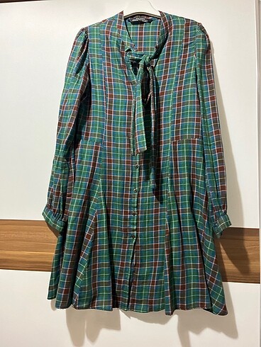 Zara Yeşil kareli kiloş zara elbise