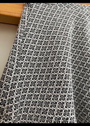 Gri Desenli Pileli Mini Etek - Görsel 2