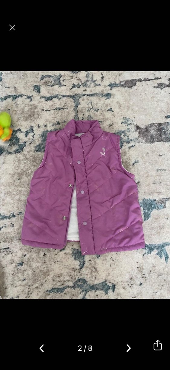 Mor Parlak Kız Çocuk Düğmeli Yelek - Görsel 2